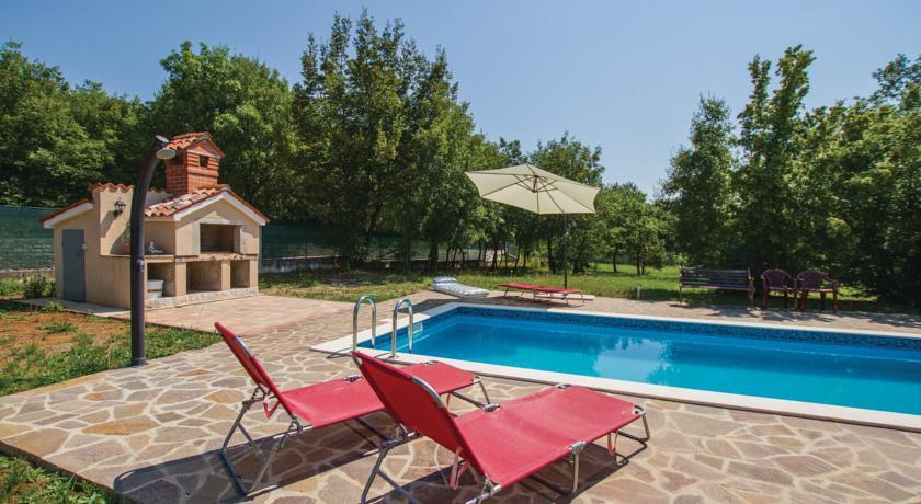 Lovely Home In Kapelica With Wifi Raša Quarto foto