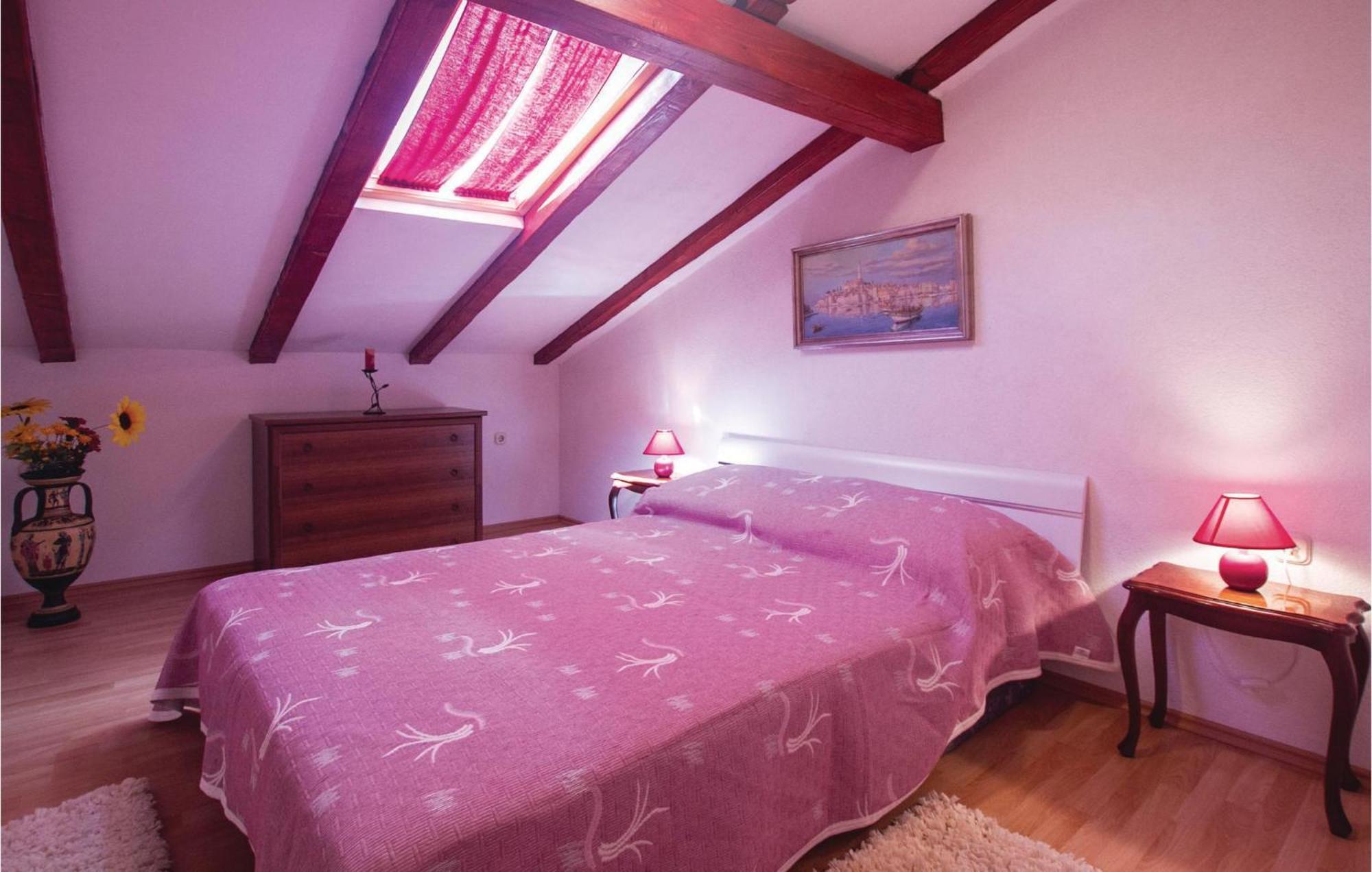 Lovely Home In Kapelica With Wifi Raša Exterior foto