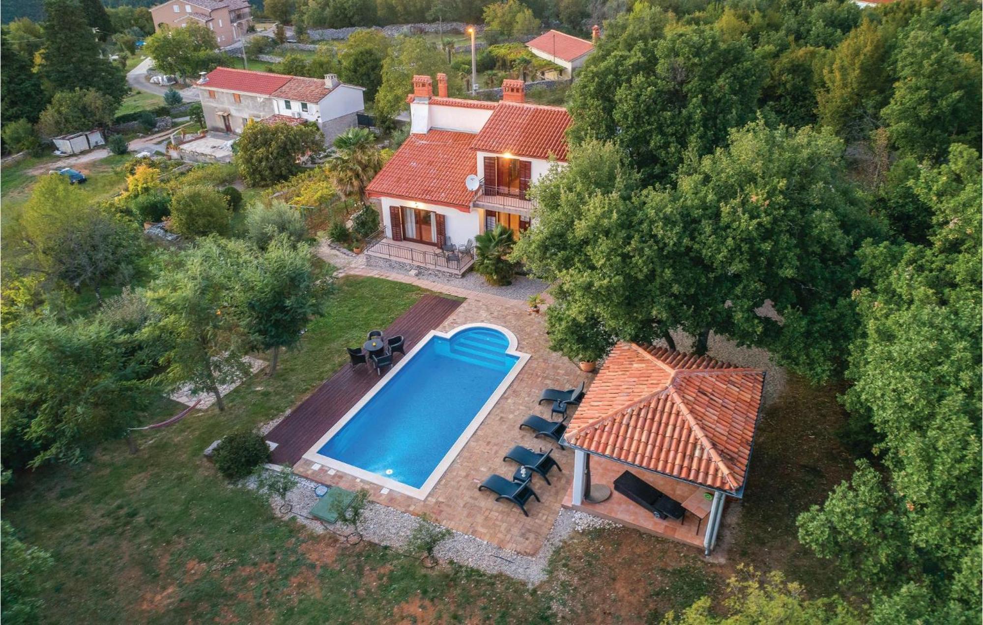 Lovely Home In Kapelica With Wifi Raša Exterior foto